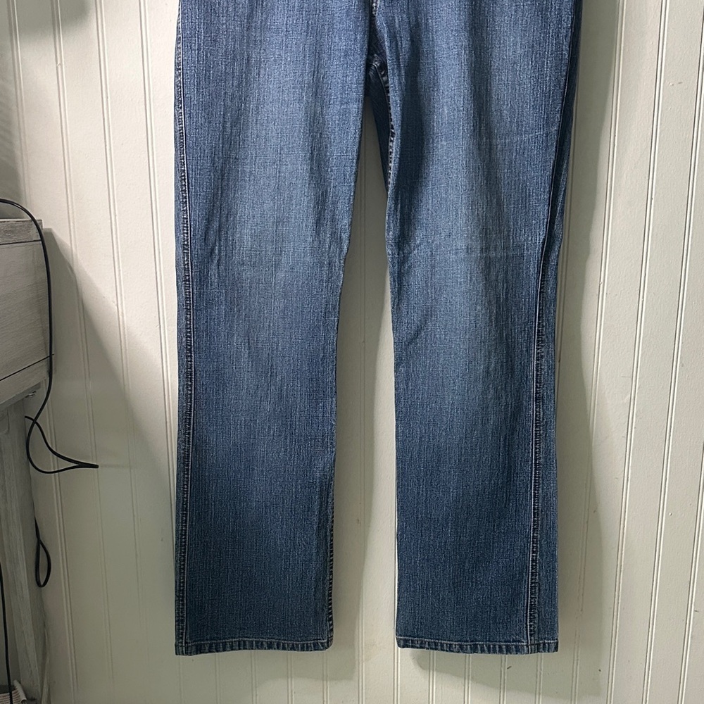 Chico’s Denim Semi Flare Leg Blue Jeans sz M/8 (1) - Picture 5 of 14